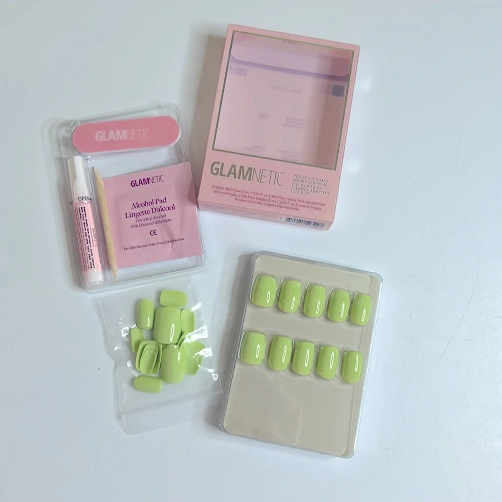 Glamnetic Press-On Nails Light Sage